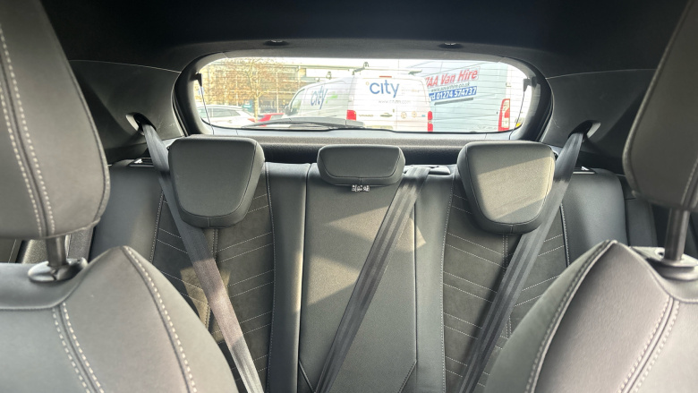 Vauxhall Mokka 100kW Ultimate 50kWh 5dr Auto Electric Hatchback